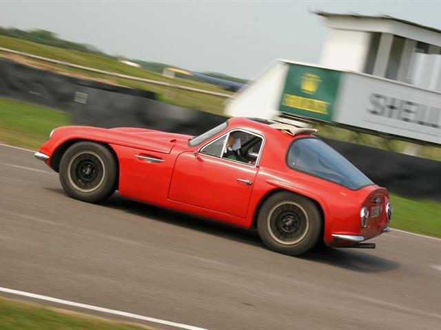 TVR Vixen - Red